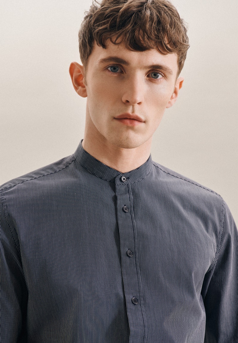 Easy-iron Poplin Business Shirt in Shaped with Stand-Up Collar