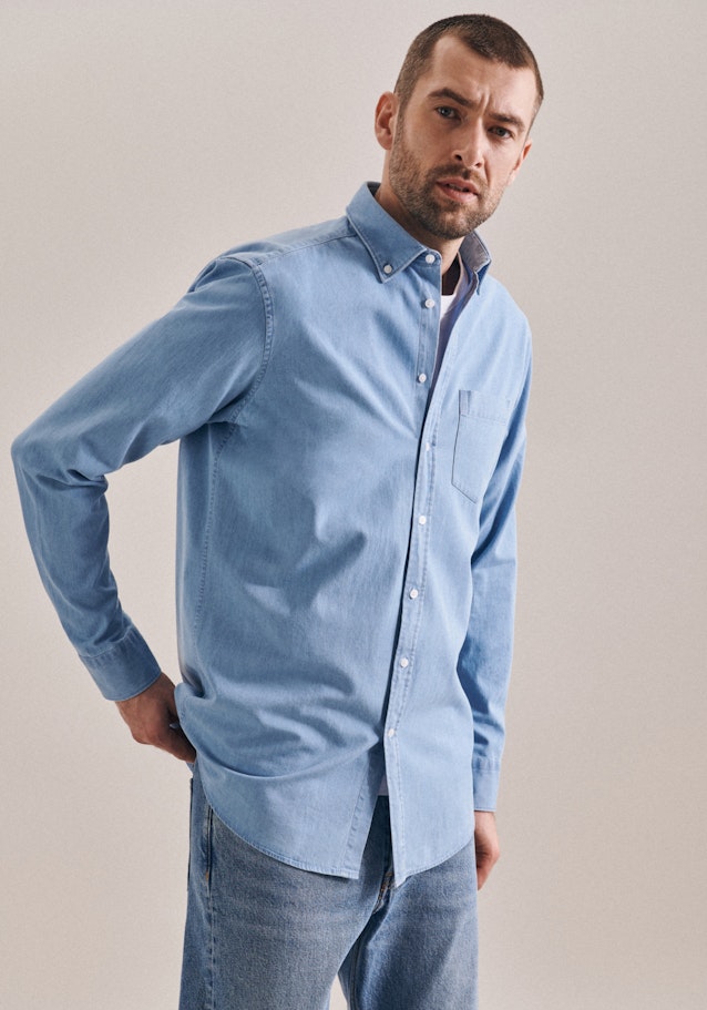 Denim Jeanshemd in Regular mit Button-Down-Kraag in Lichtblauw |  Seidensticker Onlineshop