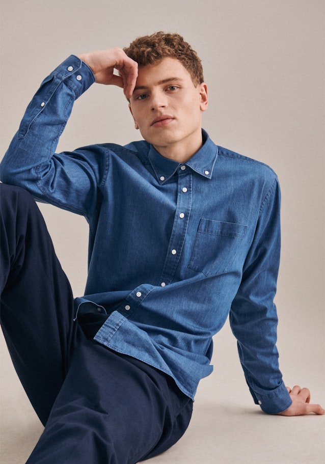 Denim Denimhemd in Regular mit Button-Down-Kragen in Mittelblau |  Seidensticker Onlineshop