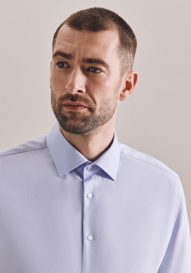 Non-iron Structure Short sleeve Business Shirt in Slim with Kent-Collar in Light Blue |  Seidensticker Onlineshop