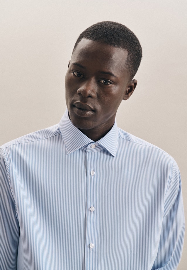 Regular Performancehemd Streifen in Hellblau |  Seidensticker Onlineshop