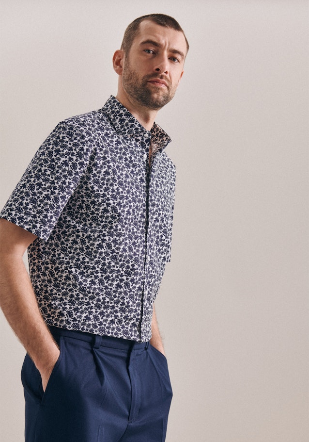 Poplin Short sleeve Business Shirt in Regular with Kent-Collar in Dark Blue |  Seidensticker Onlineshop