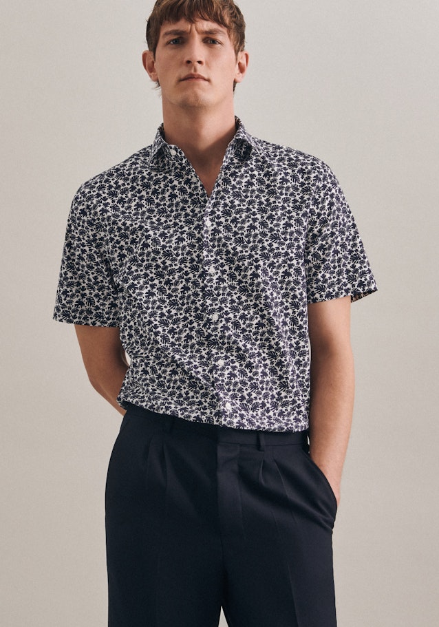 Poplin Short sleeve Business Shirt in Slim with Kent-Collar in Dark Blue |  Seidensticker Onlineshop