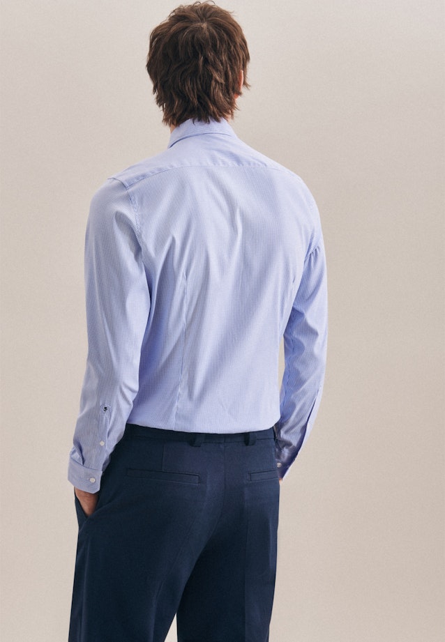 Shaped Chemise performance Carreaux in Bleu Clair |  Seidensticker Onlineshop