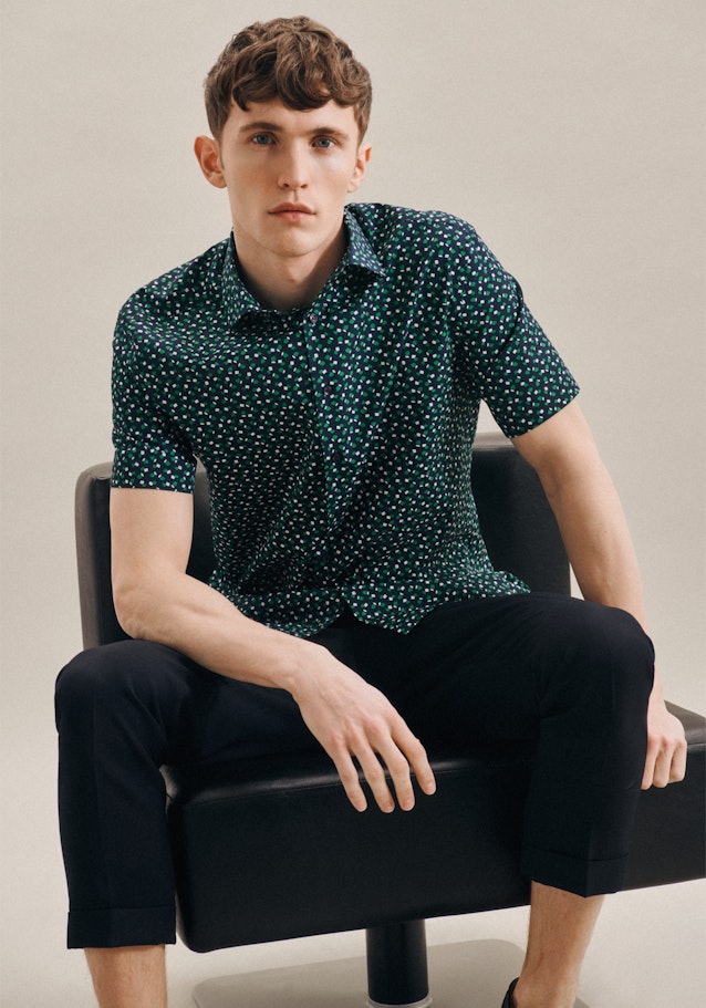 Poplin Short sleeve Business Shirt in Slim with Kent-Collar in Green |  Seidensticker Onlineshop