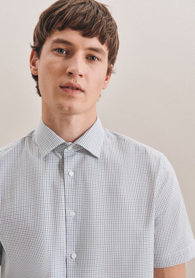 Non-iron Oxford Short sleeve Oxford shirt in Shaped with Kent-Collar in Green |  Seidensticker Onlineshop