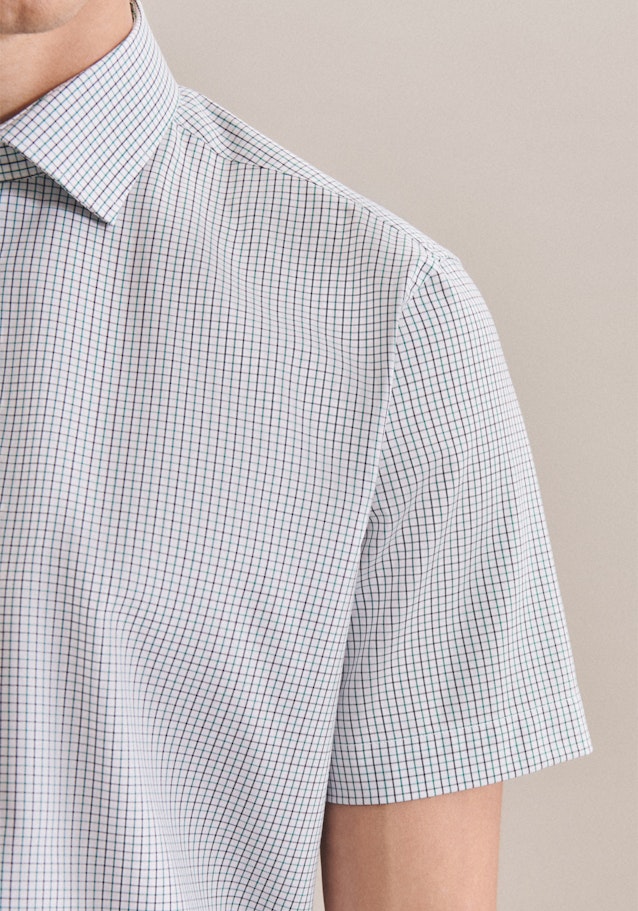 Bügelfreies Kurzarm Oxfordhemd in Shaped mit Kentkragen in Grün |  Seidensticker Onlineshop