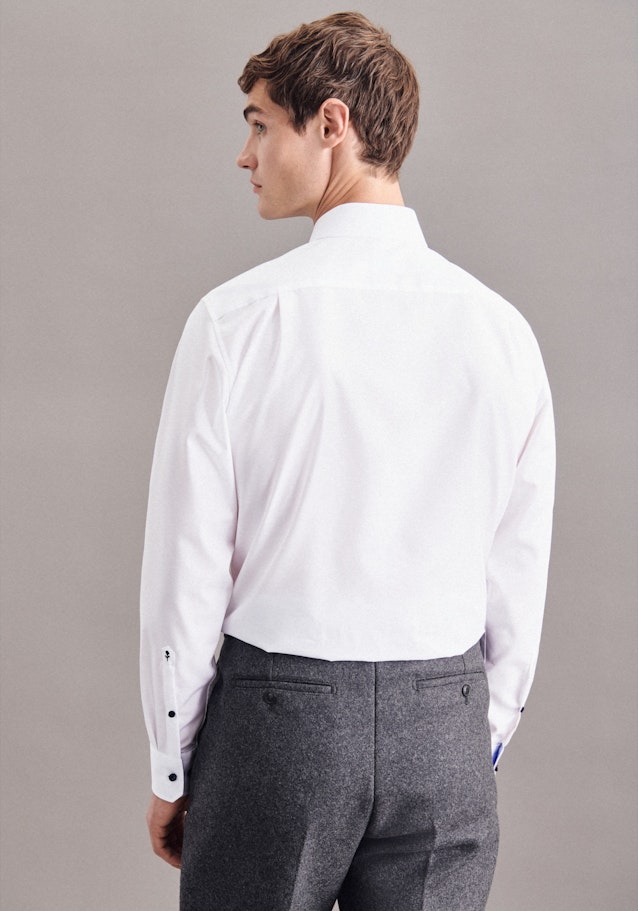 Non-iron Popeline Business overhemd in Regular with Kentkraag and extra long sleeve in Wit |  Seidensticker Onlineshop