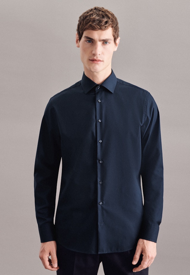 Non-iron Poplin Business Shirt in Shaped with Kent-Collar in Dark Blue | Seidensticker Onlineshop