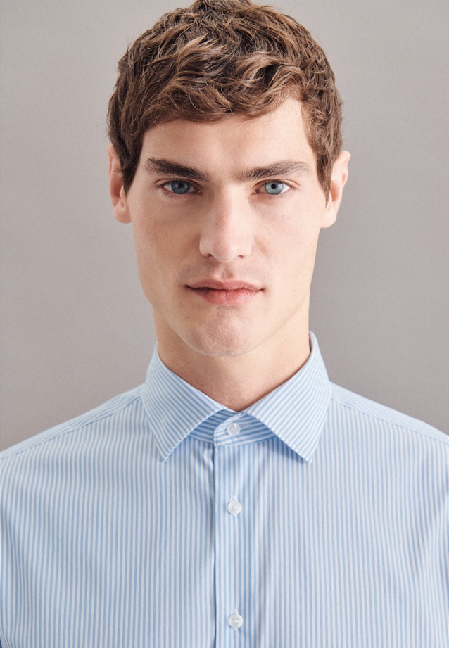 Shaped Performance-Hemd Streifen in Hellblau |  Seidensticker Onlineshop