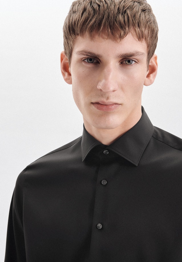 Performance shirt in Slim with Kent-Collar in Black | Seidensticker Onlineshop