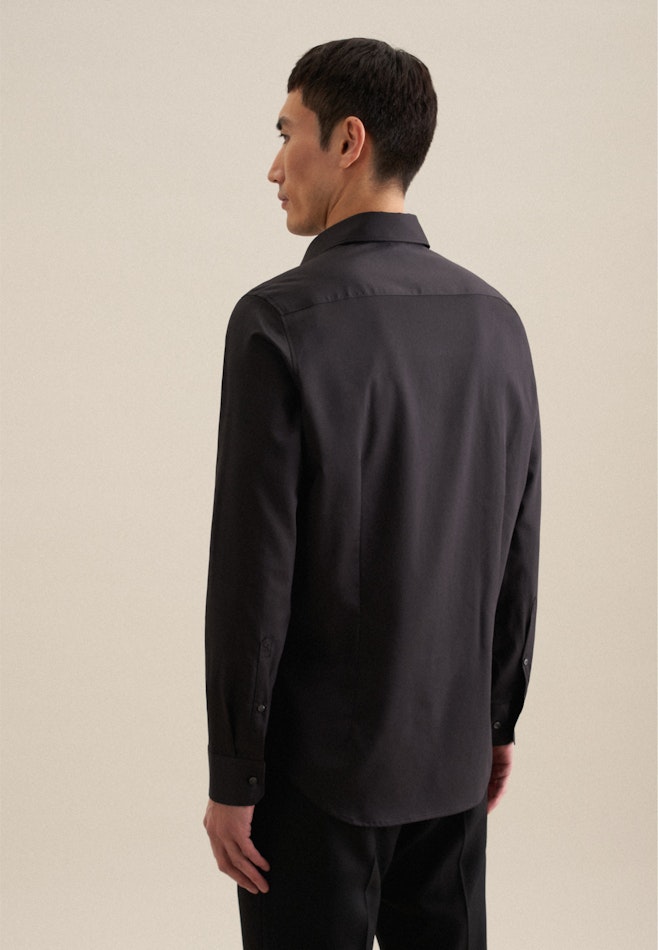 Performance shirt in Slim with Kent-Collar in Black | Seidensticker online shop