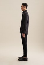 Twill Performance-Hemd in Slim mit Kentkragen in Schwarz |  Seidensticker Onlineshop