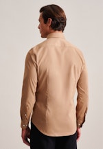 Twill Performance-Hemd in Slim mit Kentkragen in Braun |  Seidensticker Onlineshop