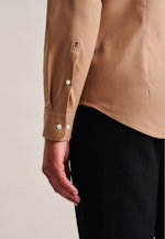 Twill Performance-Hemd in Slim mit Kentkragen in Braun |  Seidensticker Onlineshop