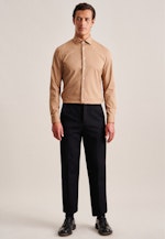 Twill Performance-Hemd in Slim mit Kentkragen in Braun |  Seidensticker Onlineshop