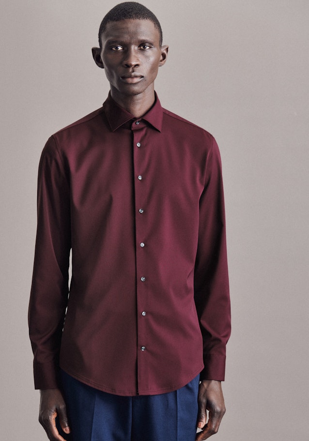 Twill Performance-Hemd in Slim mit Kentkragen in Rot | Seidensticker Onlineshop