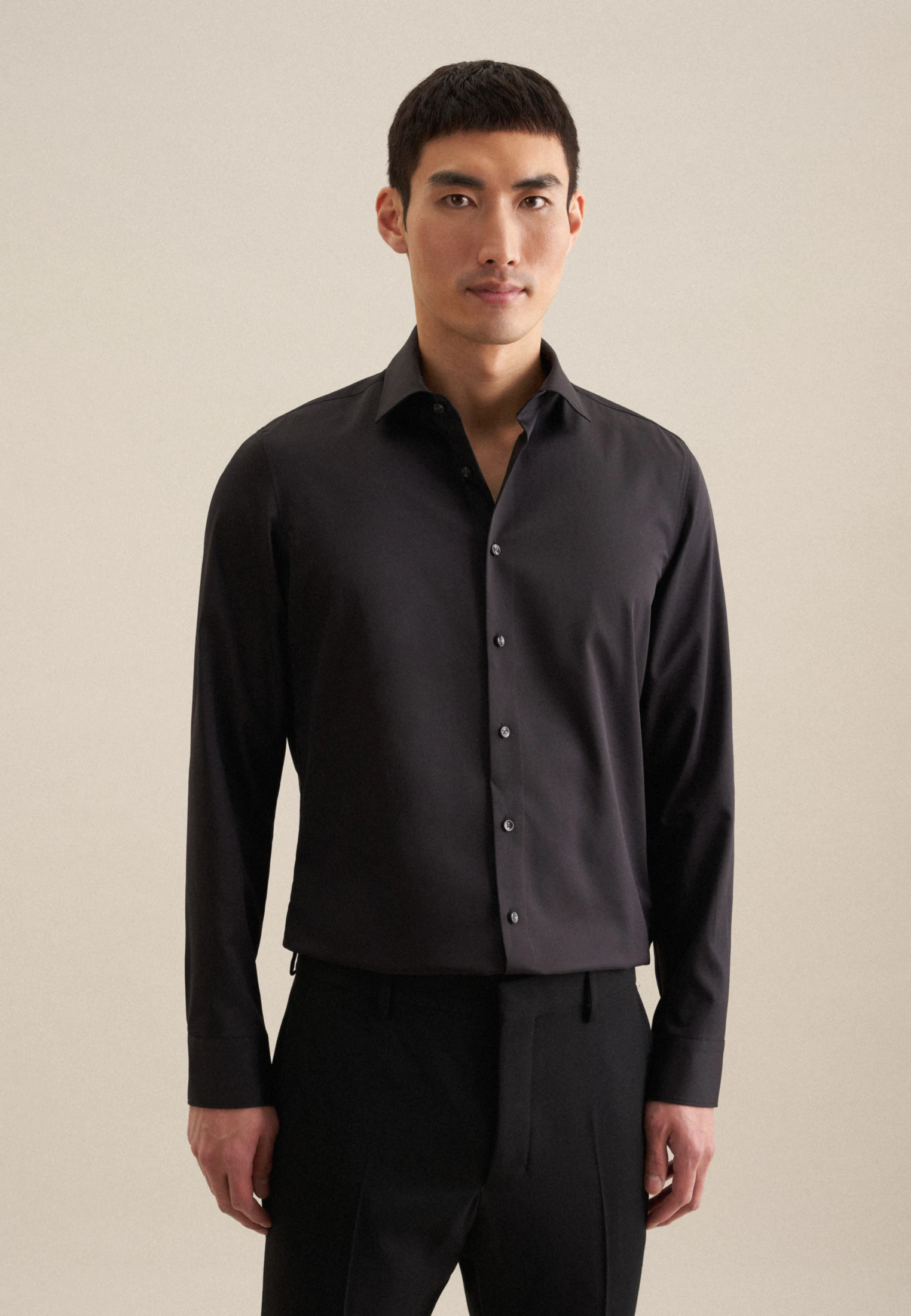 Slim Performance-Hemd Uni Schwarz 44