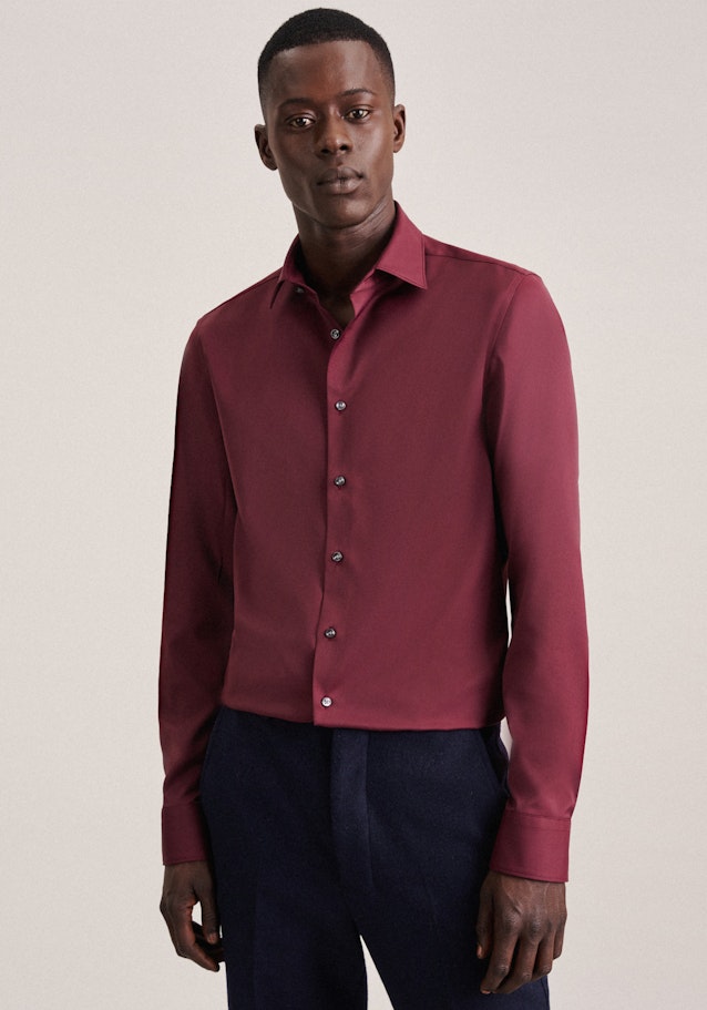 Twill Performance-Hemd in Slim mit Kentkragen in Rot | Seidensticker Onlineshop