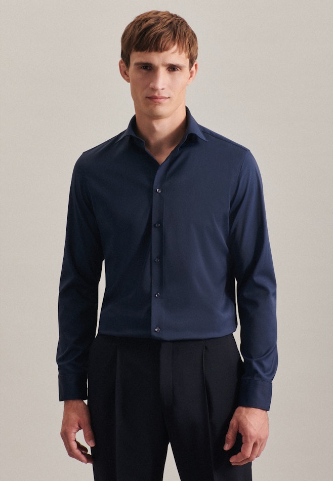 Performance shirt in Slim with Kent-Collar in Dark Blue | Seidensticker online shop