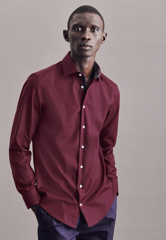 Non-iron Poplin Business Shirt in Slim with Kent-Collar and extra long sleeve in Red |  Seidensticker Onlineshop