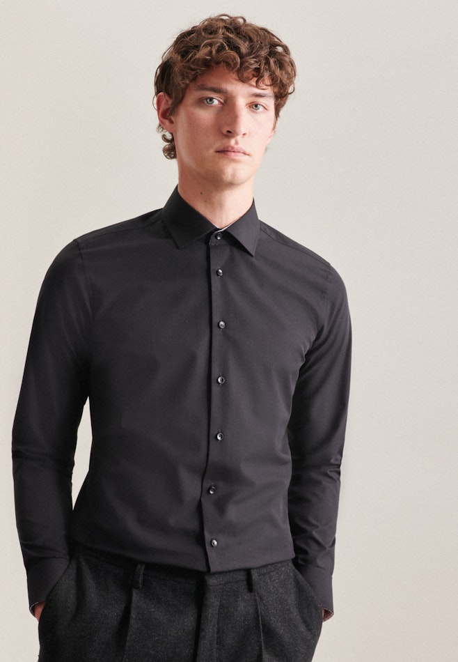 Non-iron Fil a fil Business Shirt in X-Slim with Kent-Collar in Black | Seidensticker online shop