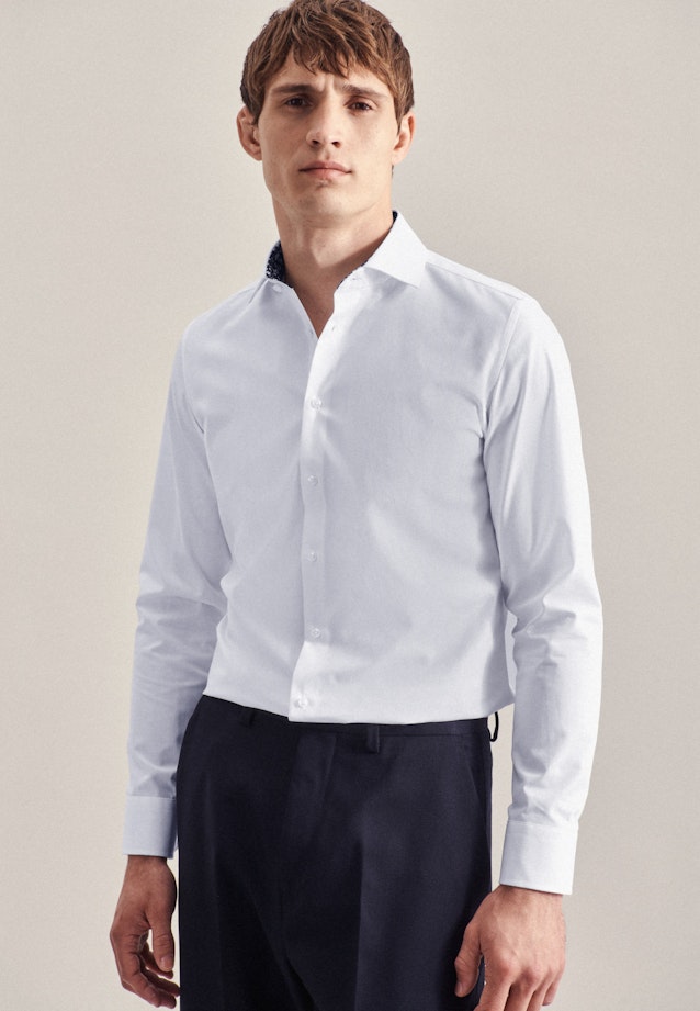Bügelfreies Fil a fil Business Hemd in Slim mit Kentkragen in Weiß | Seidensticker Onlineshop
