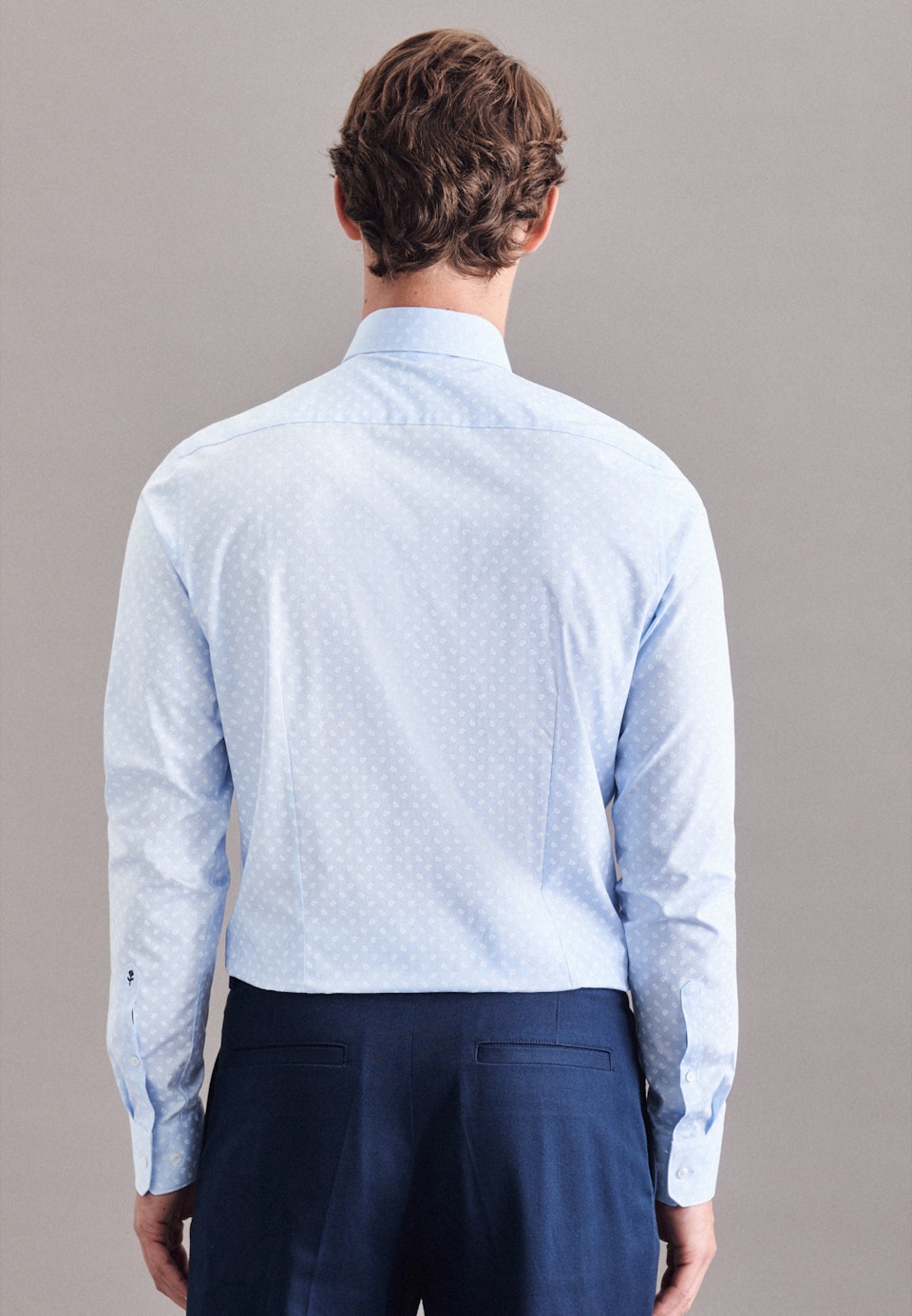 Popeline Business Hemd in Shaped mit Kentkragen und extra langem Arm in Hellblau | Seidensticker Onlineshop