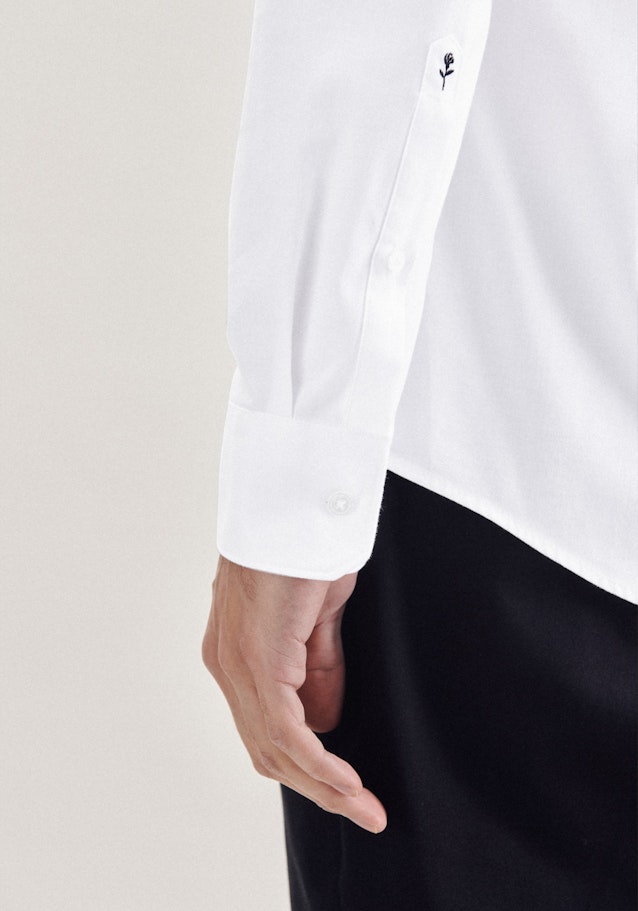 Bügelleichtes Twill Business Hemd in X-Slim mit Stehkragen in Weiß |  Seidensticker Onlineshop