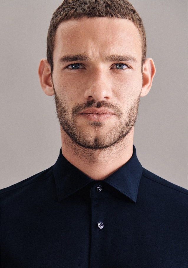 Performance shirt in Shaped with Kent-Collar in Dark Blue | Seidensticker Onlineshop