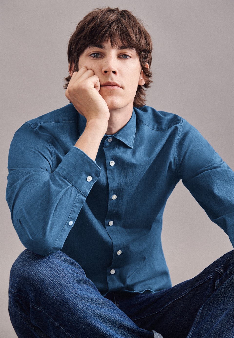 Denimhemd in Slim mit Kentkragen in Mittelblau | Seidensticker Onlineshop