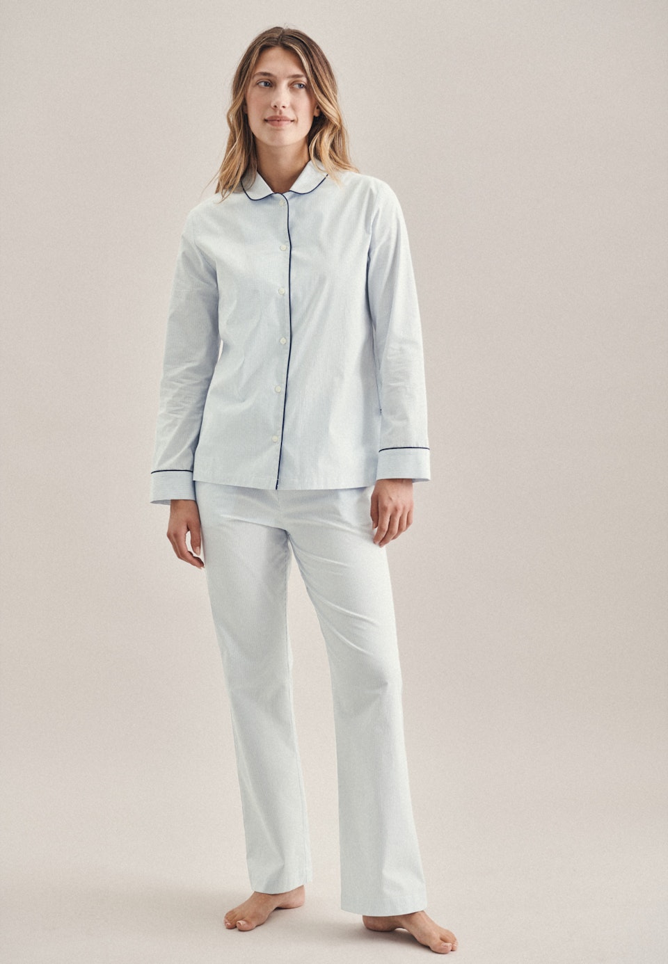 Pyjama aus 100% Baumwolle in Dusty Blue Stripes |  Seidensticker Onlineshop