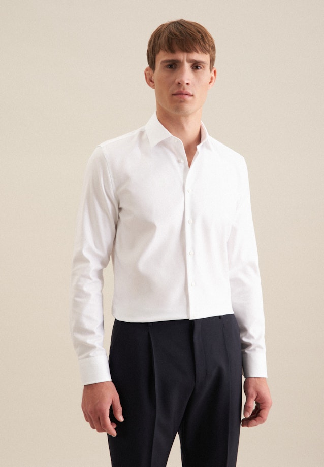 Bügelleichtes Twill Business Hemd in Slim mit Kentkragen in Weiß | Seidensticker Onlineshop