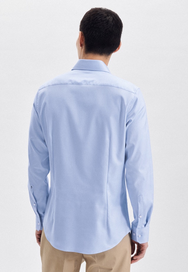 Bügelleichtes Twill Business Hemd in Shaped mit Kentkragen in Hellblau |  Seidensticker Onlineshop