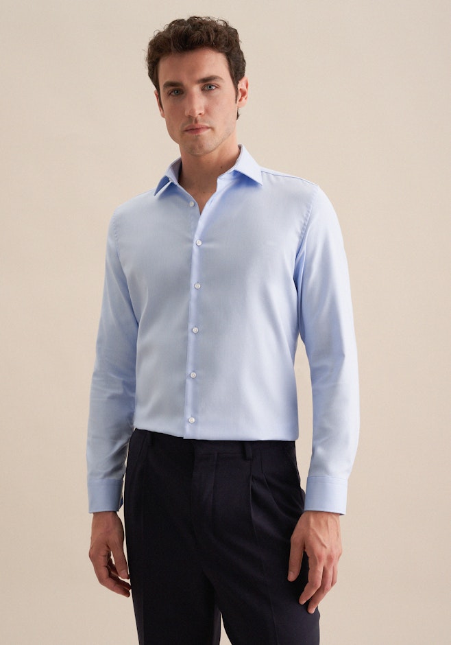 Shaped Chemise d'affaires Uni dans Bleu Moyen | Boutique en ligne Seidensticker