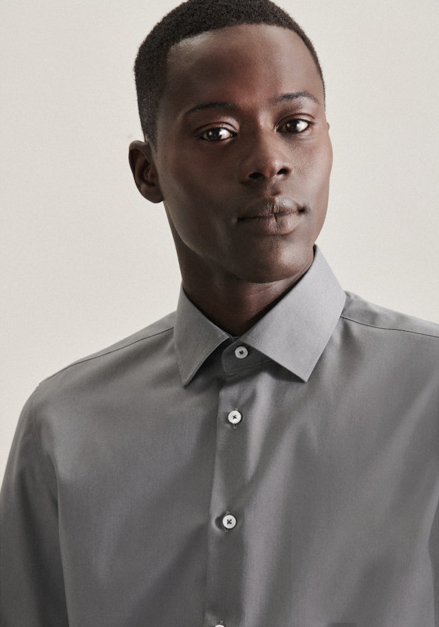 Non-iron Poplin Business Shirt in Shaped with Kent-Collar in Grey | Seidensticker Onlineshop