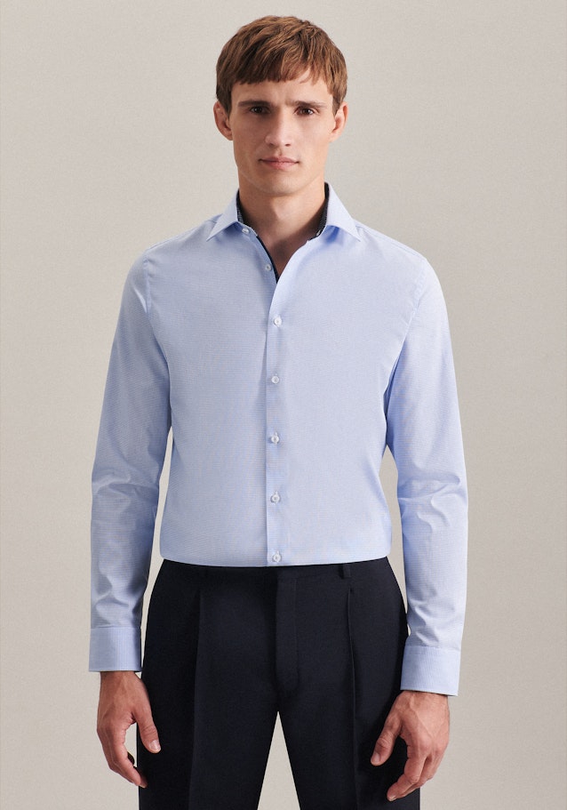 Non-iron Poplin Business Shirt in Shaped with Kent-Collar in Light Blue | Seidensticker Onlineshop