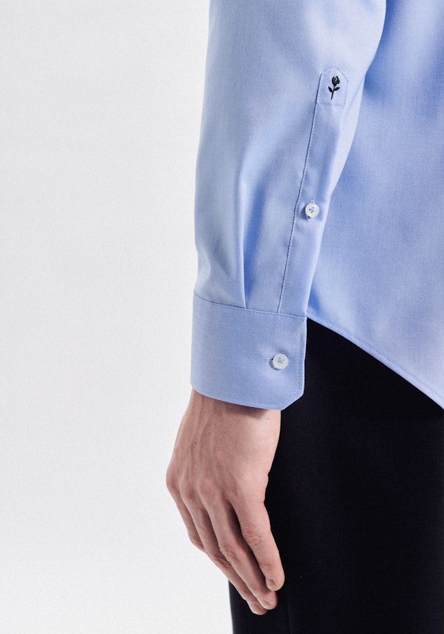 Bügelfreies Oxfordhemd in Slim mit Stehkragen in Hellblau |  Seidensticker Onlineshop