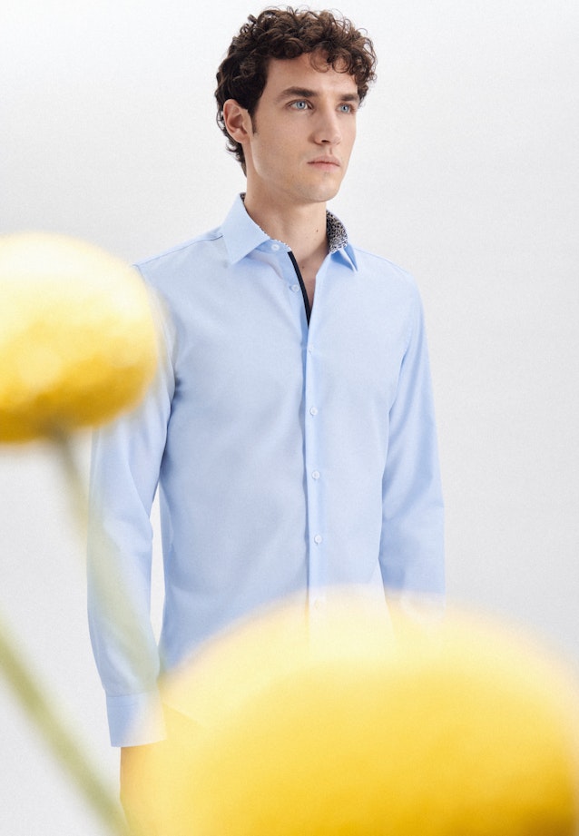 Bügelfreies Popeline Business Hemd in Shaped mit Kentkragen und extra langem Arm in Mittelblau |  Seidensticker Onlineshop
