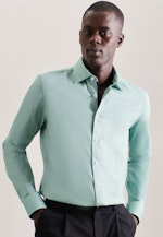 Non-iron Structure Business Shirt in Shaped with Kent-Collar in Grün |  Seidensticker Onlineshop