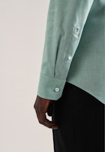 Non-iron Structure Business Shirt in Shaped with Kent-Collar in Grün |  Seidensticker Onlineshop