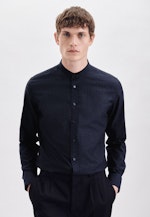 Shaped Chemise d'affaires A Pois in Bleu Foncé |  Seidensticker Onlineshop