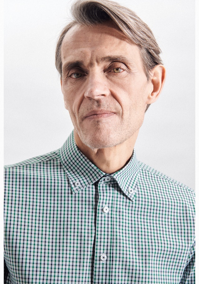 Non-iron Poplin Business Shirt in Slim with Button-Down-Collar in Green |  Seidensticker Onlineshop