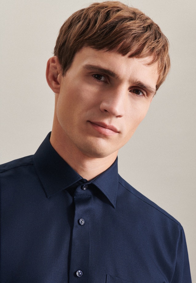 Non-iron Dobby Business shirt in Regular with Kent-Collar in Dark Blue |  Seidensticker Onlineshop