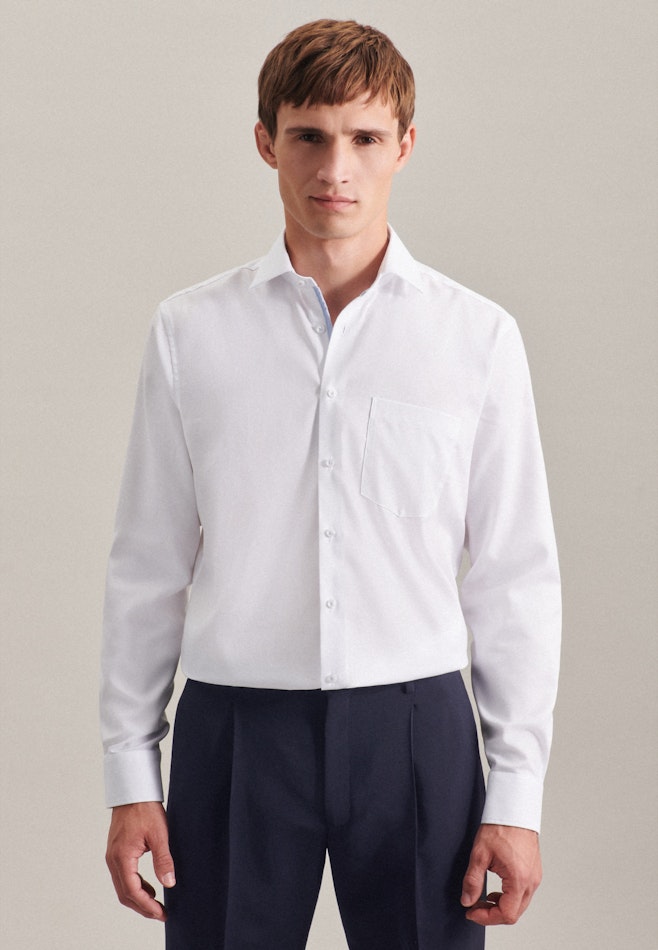 Chemise d'affaires Regular sans repassage Col Kent dans Blanc | Boutique en ligne Seidensticker