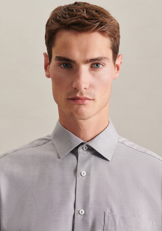 Non-iron Structure Business Shirt in Regular with Kent-Collar in Grey |  Seidensticker Onlineshop