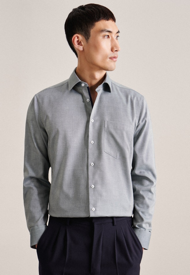 Non-iron Structure Business Shirt in Regular with Kent-Collar in Green | Seidensticker online shop