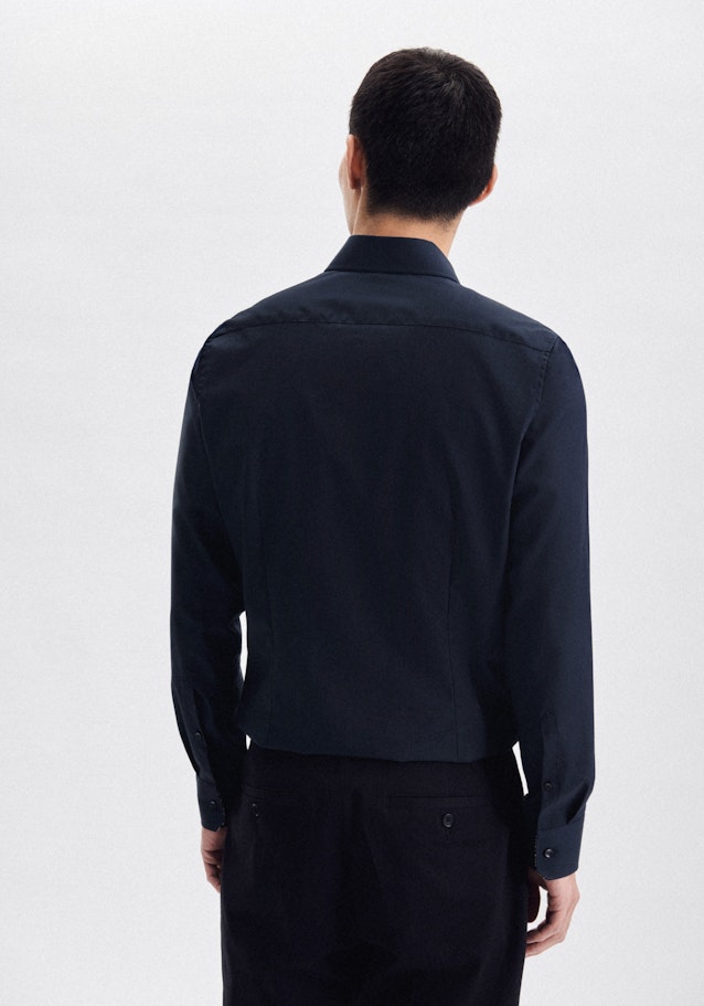Non-iron Poplin Business Shirt in X-Slim with Kent-Collar and extra long sleeve in Dark Blue |  Seidensticker Onlineshop