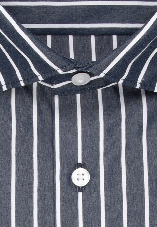 Bügelleichtes Popeline Business Hemd in Slim mit Kentkragen in Dunkelblau |  Seidensticker Onlineshop