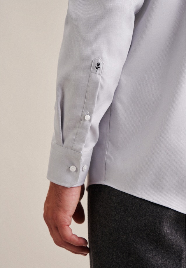 Bügelleichtes Twill Business Hemd in Regular mit Kentkragen in Grau |  Seidensticker Onlineshop